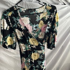Cute wrap around dress very comfy smoke free home
